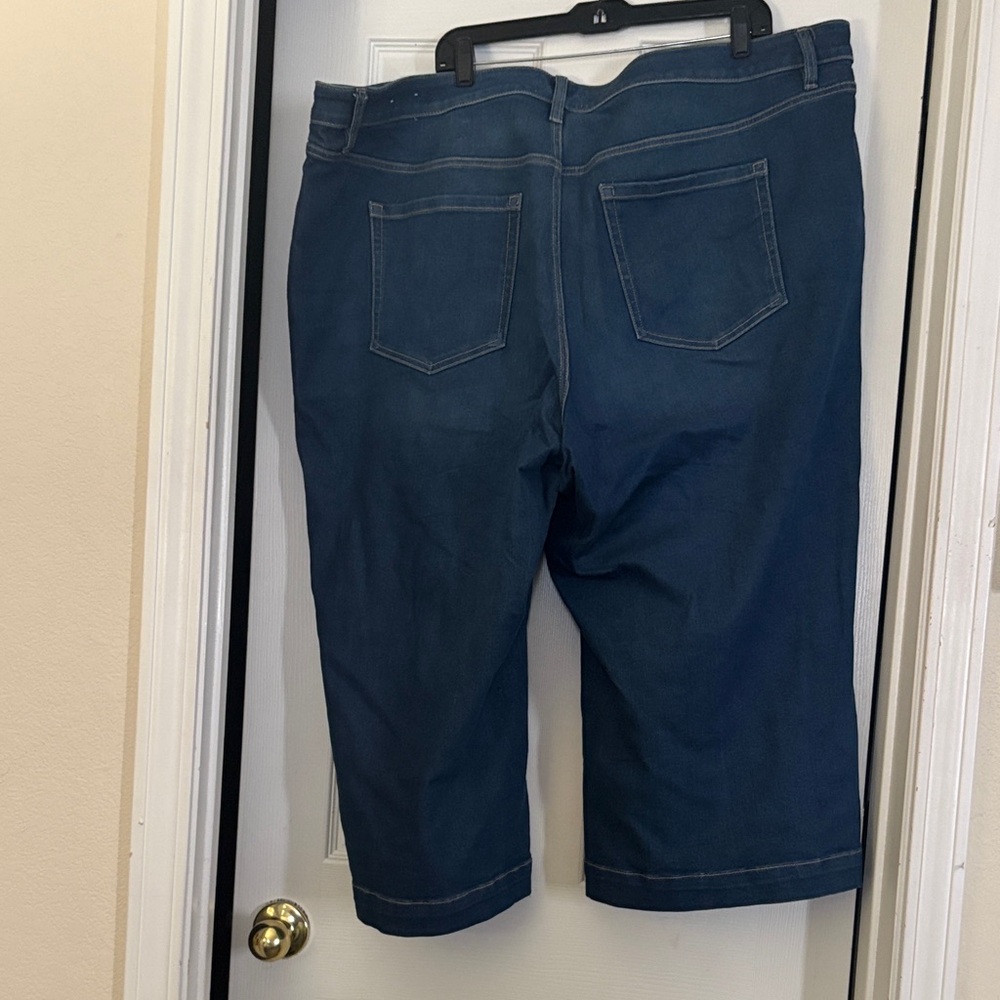 Lane Bryant Dark Blue Denim Gaucho/Crop - Picture 7 of 7